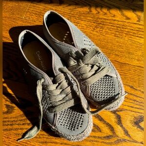 EMU Australia Canvas Shoe green size 7